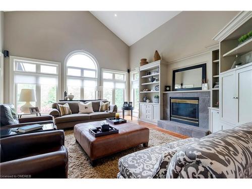 10125 Pineview Trail, Milton, ON - Indoor Photo Showing Living Room With Fireplace