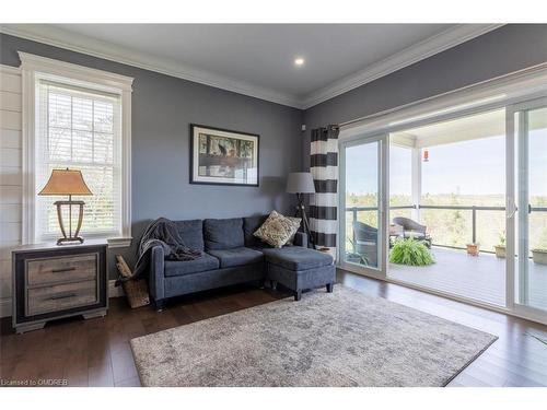 5583 Third Line, Erin, ON - Indoor Photo Showing Living Room