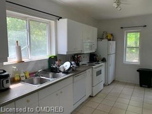 84 Emerson Street, Hamilton, ON - Indoor Photo Showing Kitchen With Double Sink