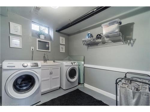 166 Merrilee Crescent, Hamilton, ON - Indoor Photo Showing Laundry Room
