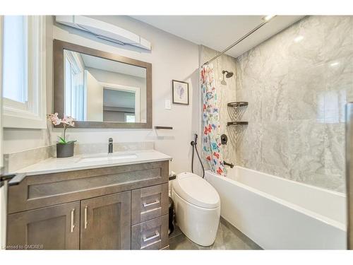 771 Dack Boulevard, Mississauga, ON - Indoor Photo Showing Bathroom