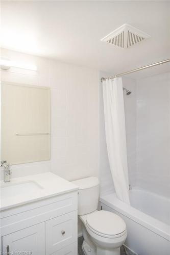 508-390 Dixon Road, Toronto, ON - Indoor Photo Showing Bathroom