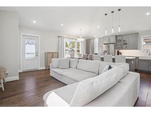 715 Drury Lane, Burlington, ON - Indoor Photo Showing Living Room With Fireplace