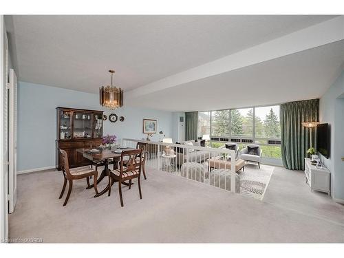 306-2175 Marine Drive, Oakville, ON - Indoor Photo Showing Dining Room