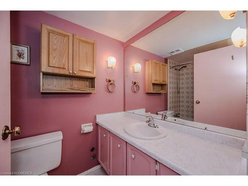 306-2175 Marine Drive, Oakville, ON - Indoor Photo Showing Bathroom