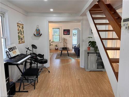 112 Devonshire Avenue, London, ON - Indoor Photo Showing Other Room