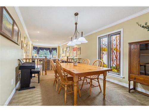 391 March Crescent, Oakville, ON - Indoor Photo Showing Dining Room