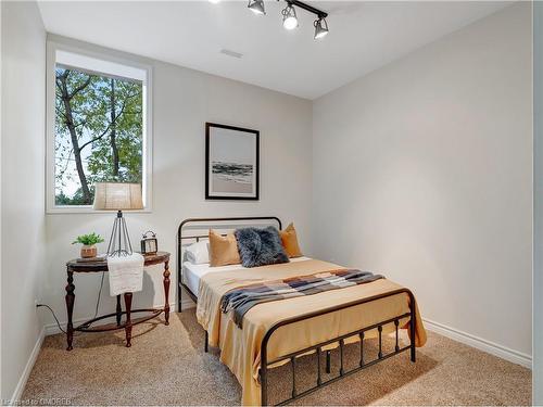 75 Main Street, Paris, ON - Indoor Photo Showing Bedroom