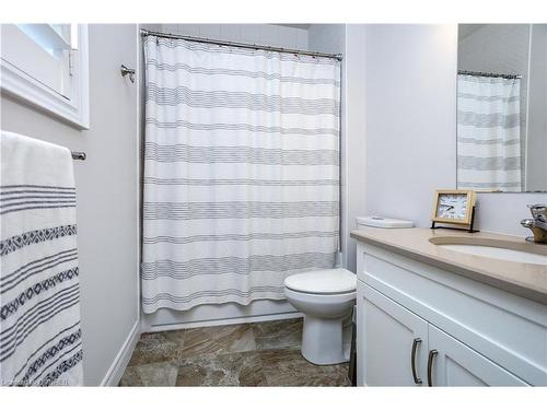 5-39 Kay Crescent, Guelph, ON - Indoor Photo Showing Bathroom