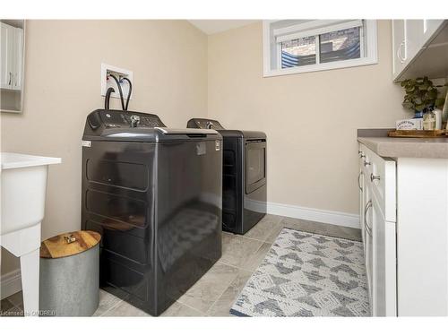 5-39 Kay Crescent, Guelph, ON - Indoor Photo Showing Laundry Room