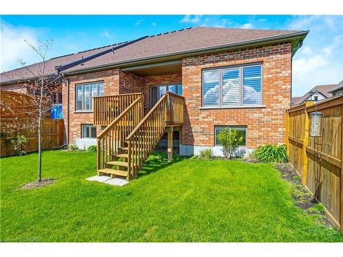 5-39 Kay Crescent, Guelph, ON - Outdoor