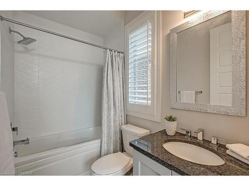 165 Marvin Avenue, Oakville, ON - Indoor Photo Showing Bathroom