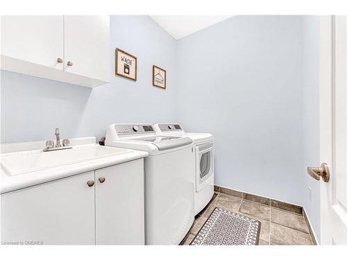 20 Westfield Crescent, Waterdown, ON - Indoor Photo Showing Laundry Room