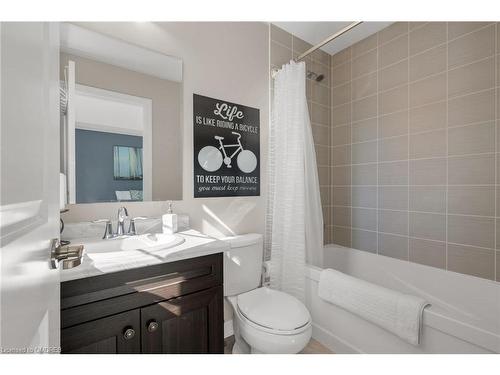 225 Cherryhurst Road, Oakville, ON - Indoor Photo Showing Bathroom