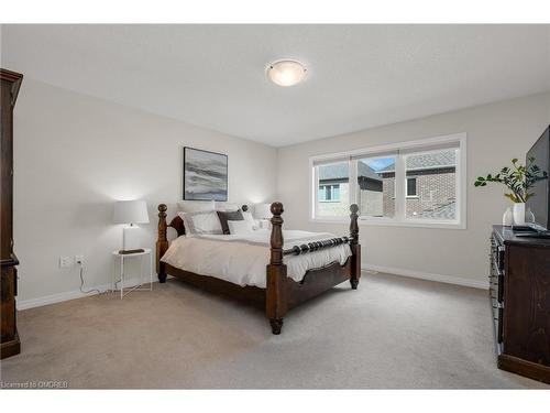 225 Cherryhurst Road, Oakville, ON - Indoor Photo Showing Bedroom