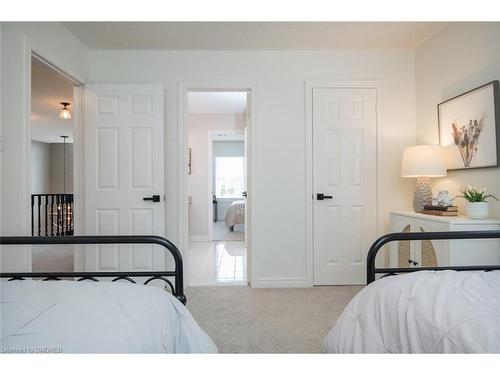 166 Manley Lane, Milton, ON - Indoor Photo Showing Bedroom