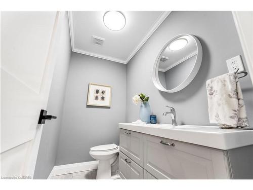 1487 Grand Boulevard, Oakville, ON - Indoor Photo Showing Bathroom
