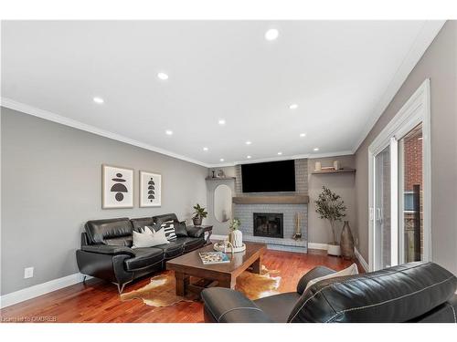 1487 Grand Boulevard, Oakville, ON - Indoor Photo Showing Living Room With Fireplace