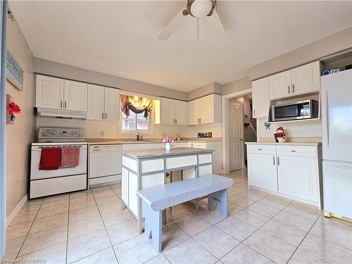 242 Colette Drive, London, ON - Indoor Photo Showing Kitchen