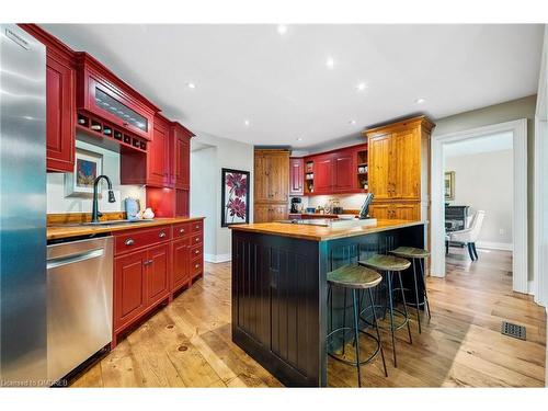 11485 First Line, Milton, ON - Indoor Photo Showing Kitchen