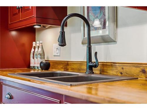 11485 First Line, Milton, ON - Indoor Photo Showing Kitchen With Double Sink