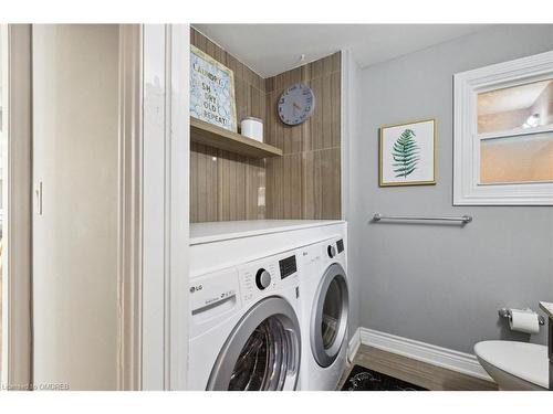 1569 6 Highway, Hamilton, ON - Indoor Photo Showing Laundry Room