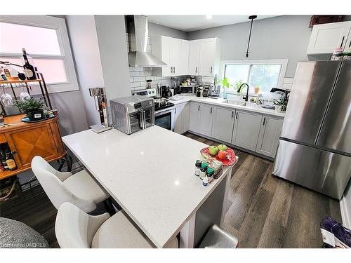 67 East 13Th Street, Hamilton, ON - Indoor Photo Showing Kitchen With Stainless Steel Kitchen With Upgraded Kitchen