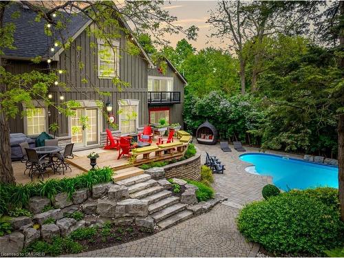296 Pine Street, Milton, ON - Outdoor With In Ground Pool