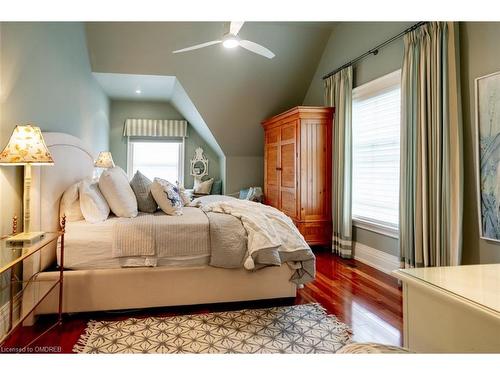 296 Pine Street, Milton, ON - Indoor Photo Showing Bedroom