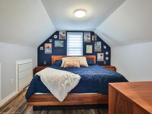 43 Fourth Avenue, Kitchener, ON - Indoor Photo Showing Bedroom