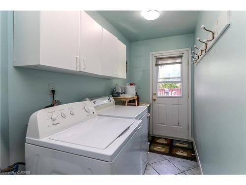 225 39Th Street S, Wasaga Beach, ON - Indoor Photo Showing Laundry Room