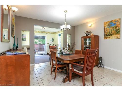 225 39Th Street S, Wasaga Beach, ON - Indoor Photo Showing Dining Room