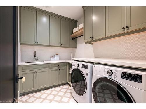 331 Macdonald Road, Oakville, ON - Indoor Photo Showing Laundry Room