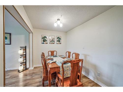 73-2395 Bromsgrove Road, Mississauga, ON - Indoor Photo Showing Dining Room