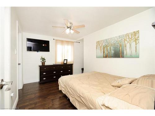 45-25 Redbury Street, Hamilton, ON - Indoor Photo Showing Bedroom