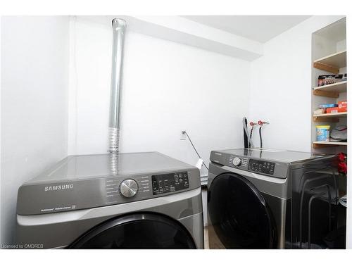 45-25 Redbury Street, Hamilton, ON - Indoor Photo Showing Laundry Room