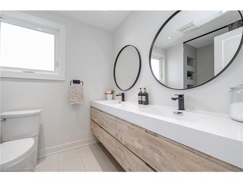 247 Cherry Post Drive, Mississauga, ON - Indoor Photo Showing Bathroom