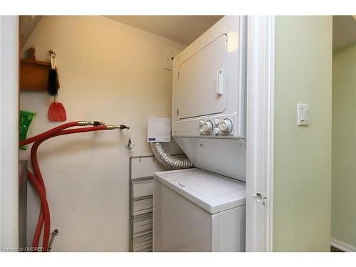 608-1240 Marlborough Court, Oakville, ON - Indoor Photo Showing Laundry Room