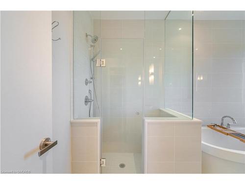 270 Vellwood Common, Oakville, ON - Indoor Photo Showing Bathroom