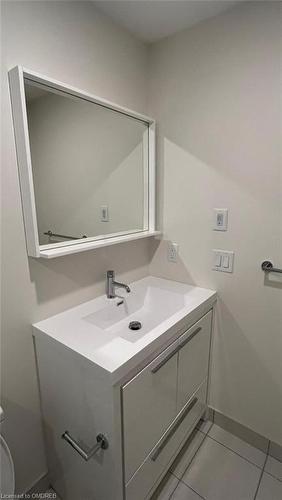 511-212 King William Street, Hamilton, ON - Indoor Photo Showing Bathroom