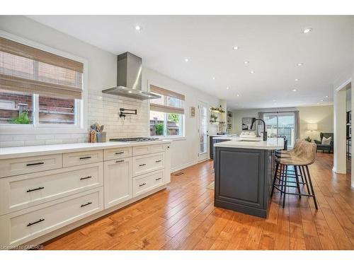 565 Harmony Avenue, Burlington, ON - Indoor Photo Showing Kitchen With Upgraded Kitchen