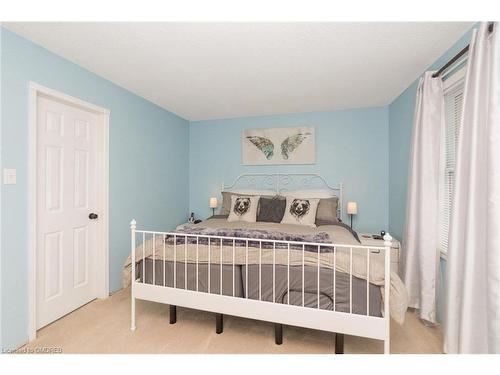 321 Michael Drive, Orangeville, ON - Indoor Photo Showing Bedroom