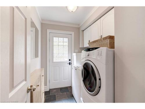 384 Pine Avenue, Oakville, ON - Indoor Photo Showing Laundry Room