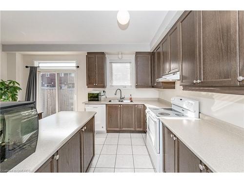 2041 Fiddlers Way, Oakville, ON - Indoor Photo Showing Kitchen With Double Sink
