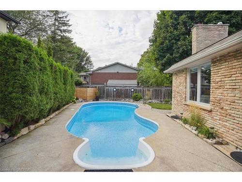 2036 Kawartha Crescent, Mississauga, ON - Outdoor With In Ground Pool With Backyard With Exterior