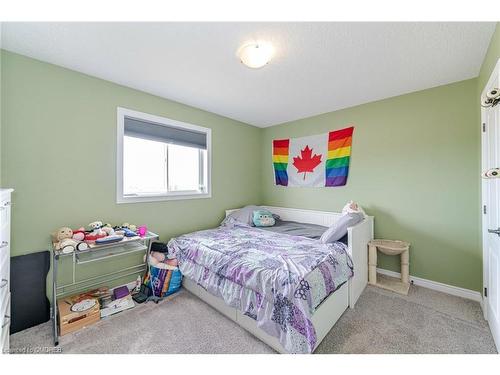 100 Festival Way, Binbrook, ON - Indoor Photo Showing Bedroom