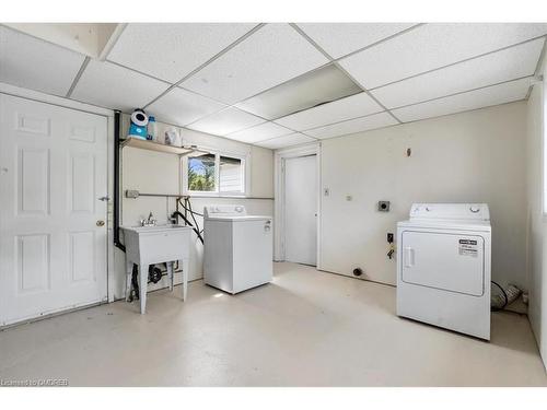 89 Bayview Drive, St. Catharines, ON - Indoor Photo Showing Laundry Room