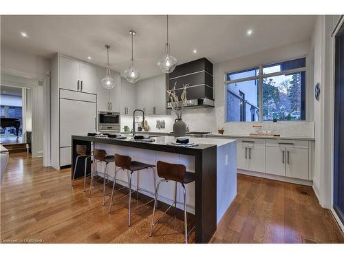 1293 Woodland Avenue, Mississauga, ON - Indoor Photo Showing Kitchen With Upgraded Kitchen