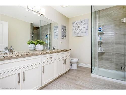 101-640 Sauve Street, Milton, ON - Indoor Photo Showing Bathroom