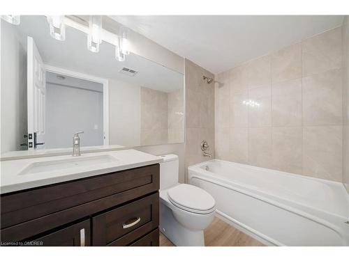 606-442 Maple Avenue, Burlington, ON - Indoor Photo Showing Bathroom
